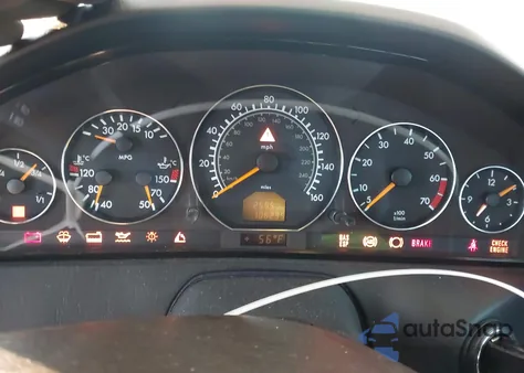 2000 Mercedes-Benz Sl 500 z USA, uszkodzony, nr VIN WDBFA68F2YF195402